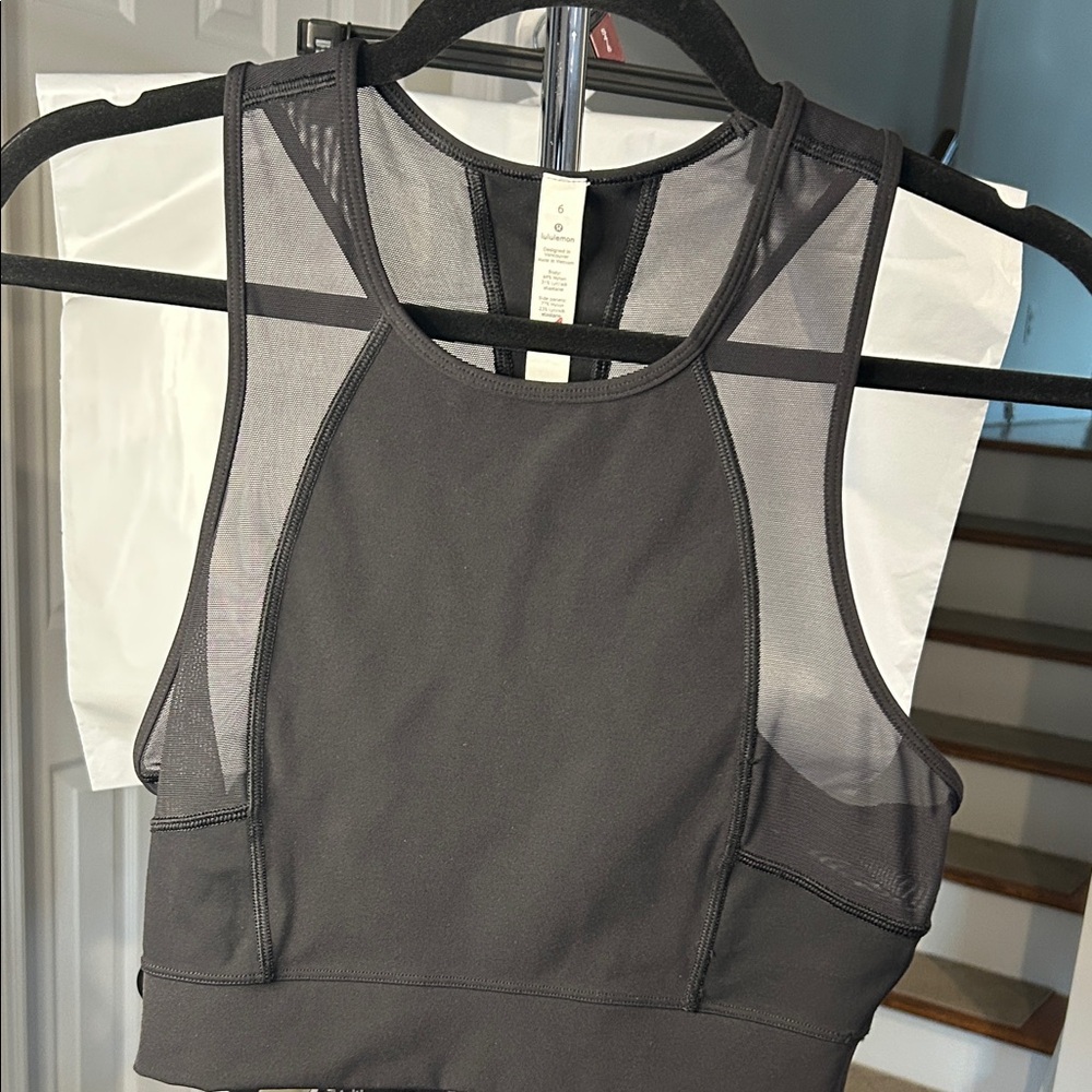 Lululemon Women's Black Mesh Sports Bra size 6.